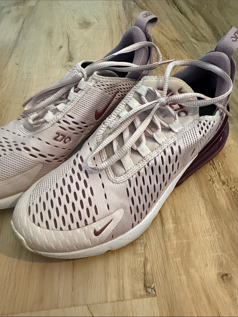 Nike Women’s Air Max 270 Barely Rose/Vintage Win Sneakers AH6789-601, Size 8.5